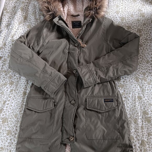 Abercrombie & Fitch Olive Green military Parka with Faux Fur Hood | Small coat - Picture 1 of 8